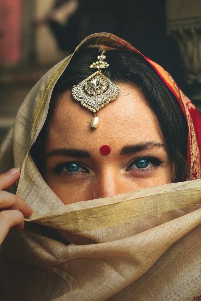 Mujer de la india representando el dosha de la medicina AYURVÉDICA